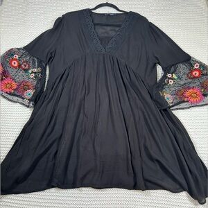 Whimsigoth Bluehaven Black Embroidered V Neck Sheer Tunic. Size XL. Lagenlook.